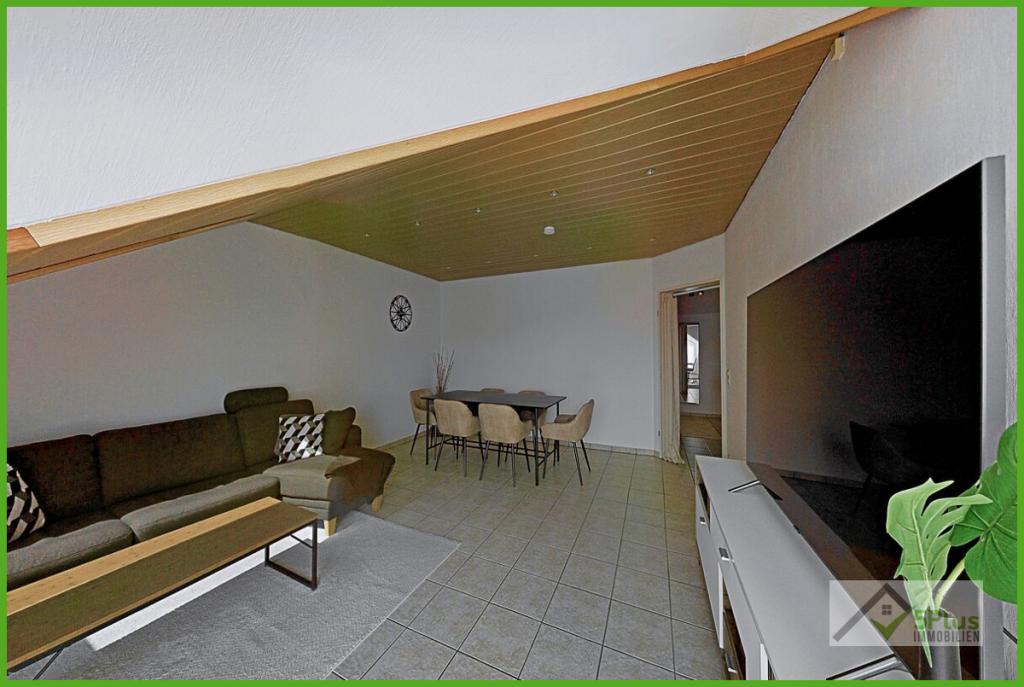 5Plus Immo Mietwohnung Inden/Altdorf Wohnzimmer