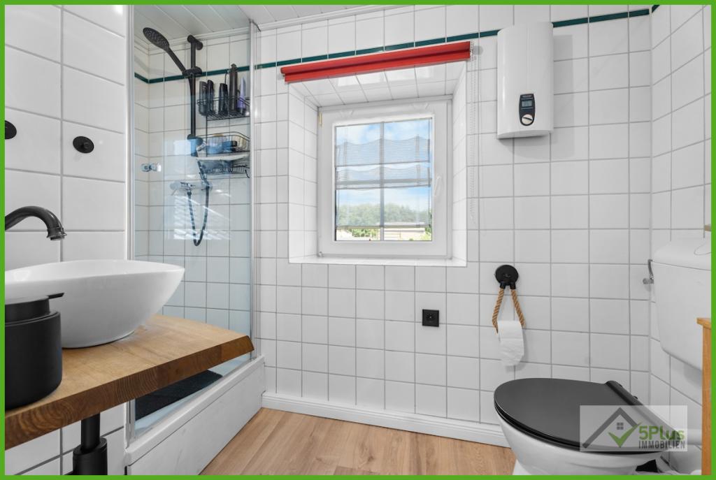 5Plus Immo Haus zum Kauf Niederzier Duschbad OG