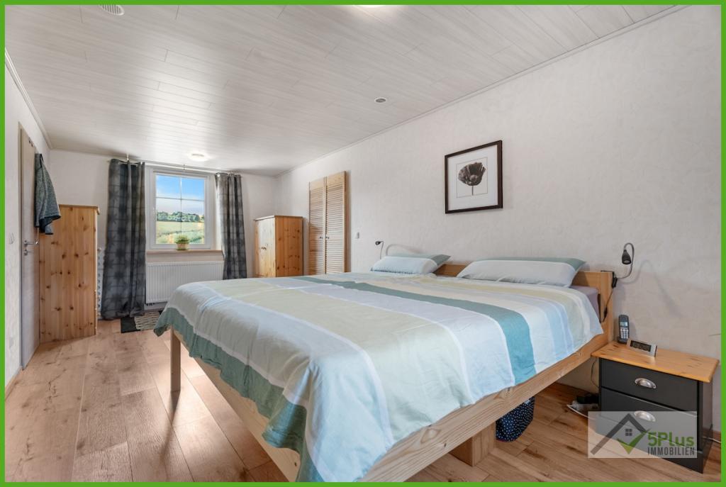 5Plus Immo Haus zum Kauf Niederzier Schlafzimmer EG
