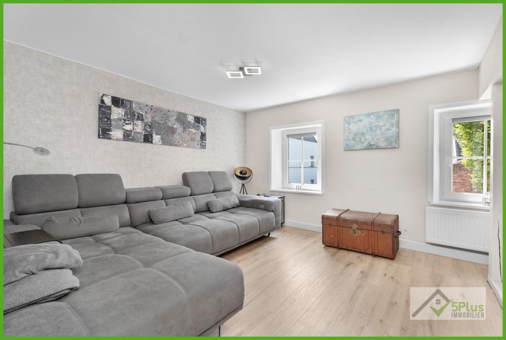 5Plus Immo Haus zum Kauf Niederzier Wohnzimmer OG