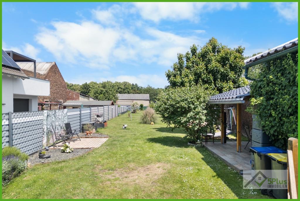 5Plus Immo Haus zum Kauf Niederzier Drohnenaufnahme Garten