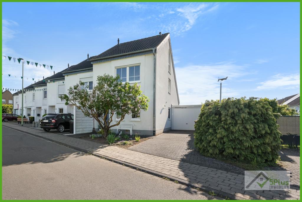 5Plus Immo Haus zum Kauf Vettweiß/Lüxheim Straßenansicht