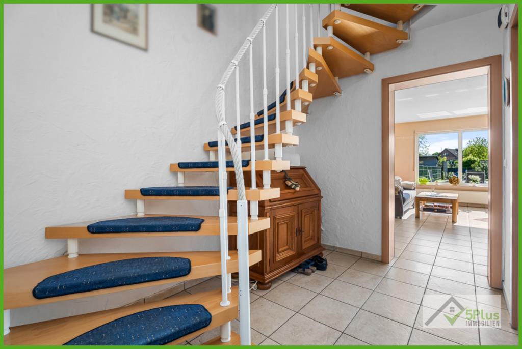 5Plus Immo Haus zum Kauf Vettweiß/Lüxheim Diele