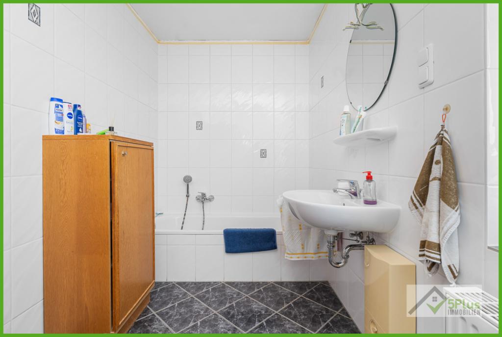 5Plus Immo Haus zum Kauf Vettweiß/Lüxheim Badezimmer