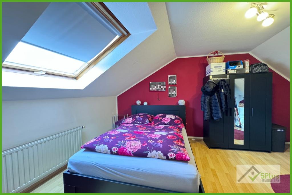 5Plus Immo Mehrfamilienhaus Langerwehe Schlafzimmer