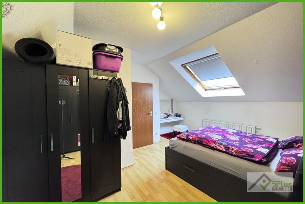 5Plus Immo Mehrfamilienhaus Langerwehe Schlafzimmer