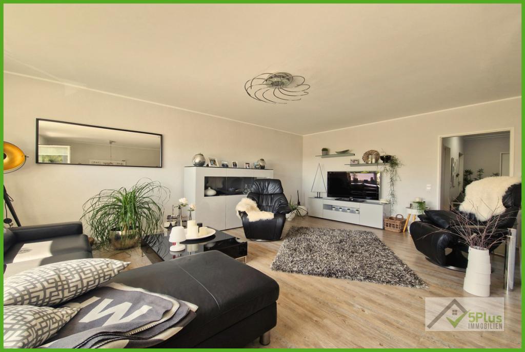 5Plus Immo Wohnung zur Miete Inden Wohnzimmer
