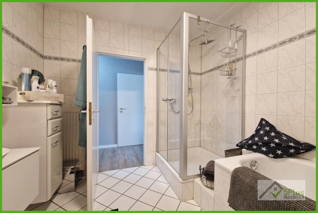 5Plus Immo Wohnung zur Miete Inden Badezimmer