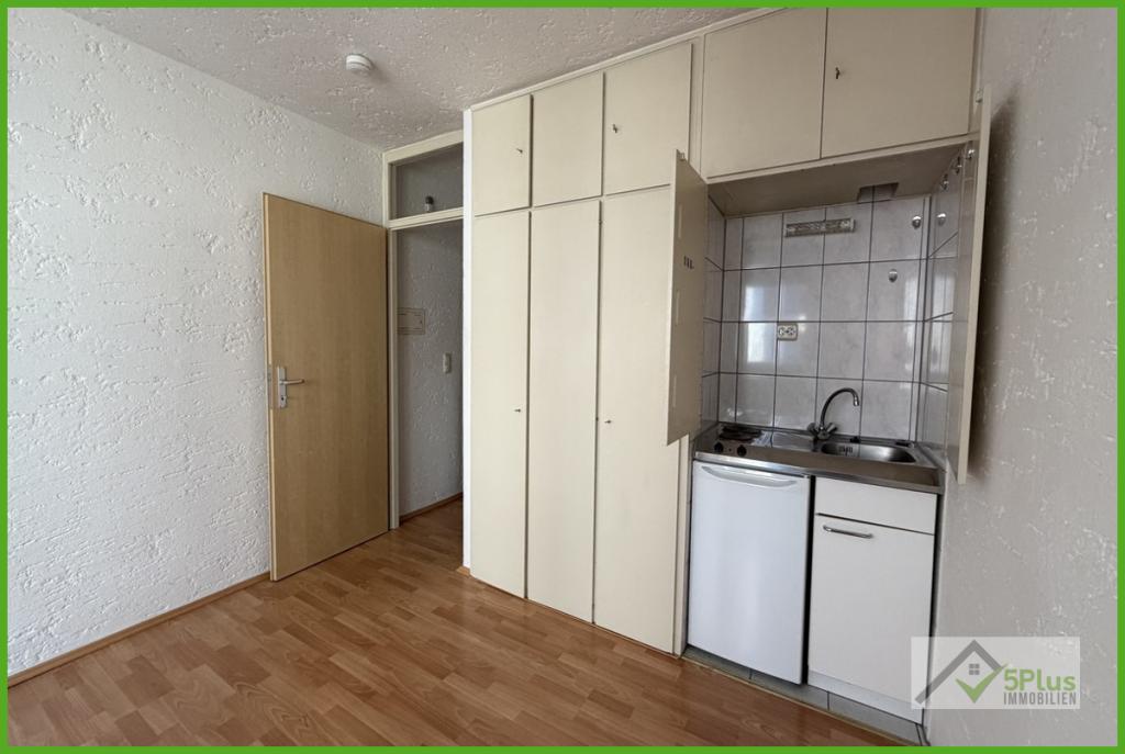 + 5PLUS + 1-ZIMMER-APPARTMENT MIT PANTRY-KÜCHE IM HERZEN VON AACHEN + - Foto 1