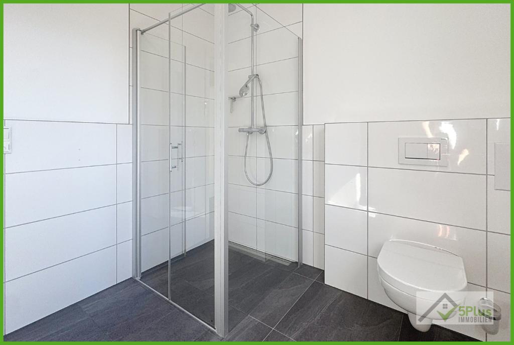 +5PLUS+ LEBST DU NOCH ODER WOHNST DU SCHON? PENTHOUSE WOHNUNG MIT DACHTERRASSE & EBK IN LANGERWEHE + - Photo 5