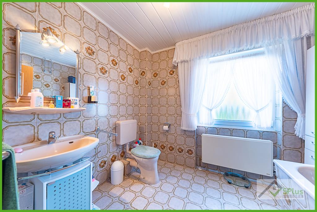 5Plus Immo Haus zum Kauf Inden/Altdorf Badezimmer OG