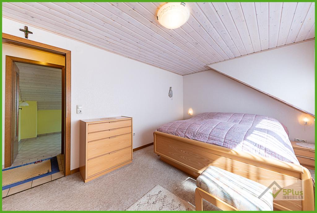 5Plus Immo Haus zum Kauf Inden/Altdorf Schlafzimmer 2