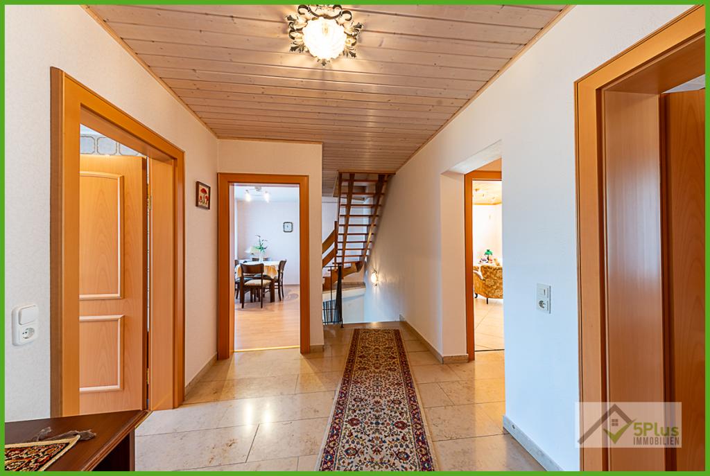 5Plus Immo Haus zum Kauf Inden/Altdorf Diele OG