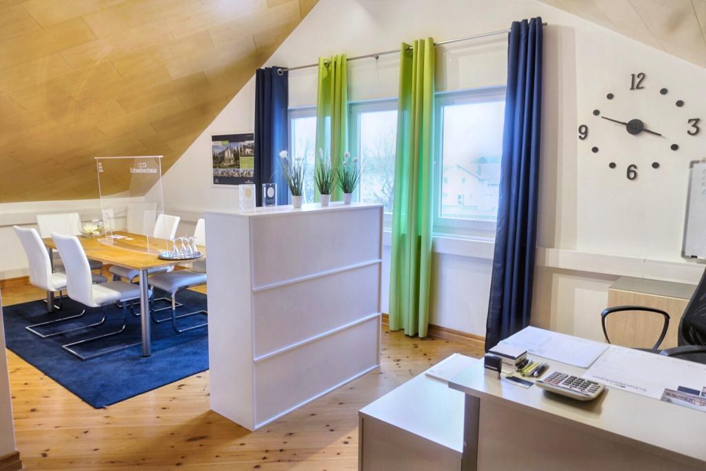 Gewerbefläche, DG - Arbeitszimmer