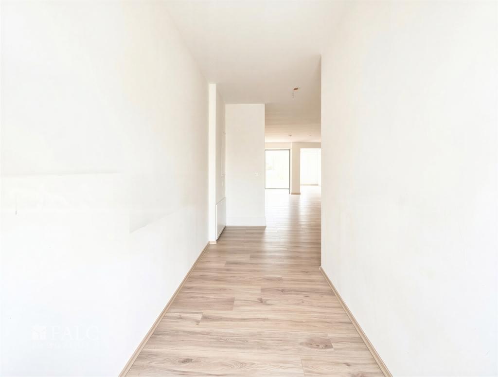 Moderne Erdgeschosswohnung mit Terrasse und Garten in Bonn-Beuel - Foto 2