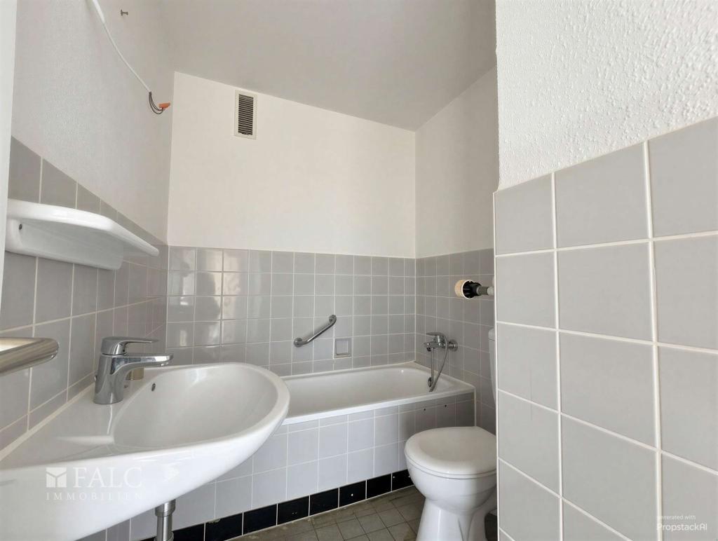 Renoviertes Wohnen mit Balkon und zwei Schlafzimmern - Photo 4