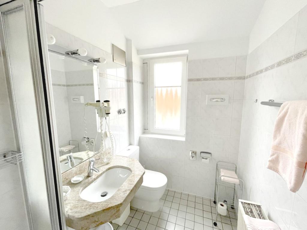 weiteres Badezimmer