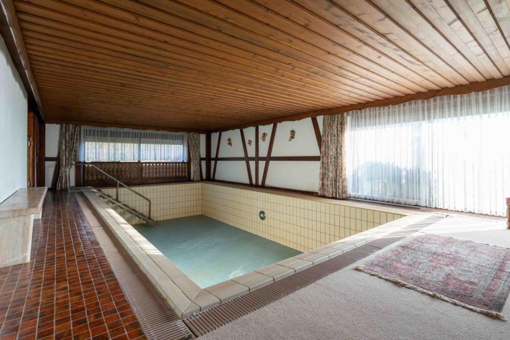 EG - Innen-Pool