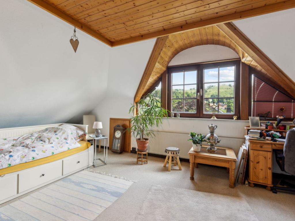 Schlafzimmer 2 DG