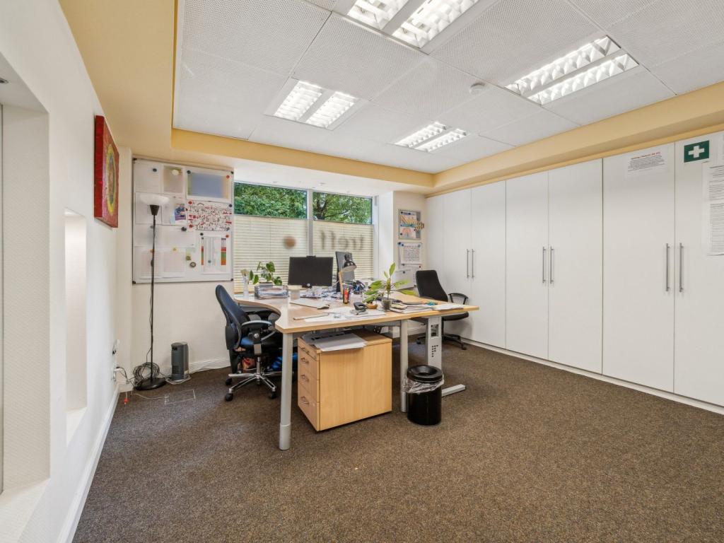 Büro 2