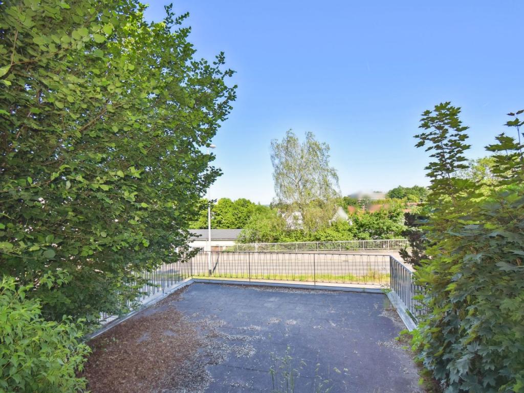Terrasse über die Garagen