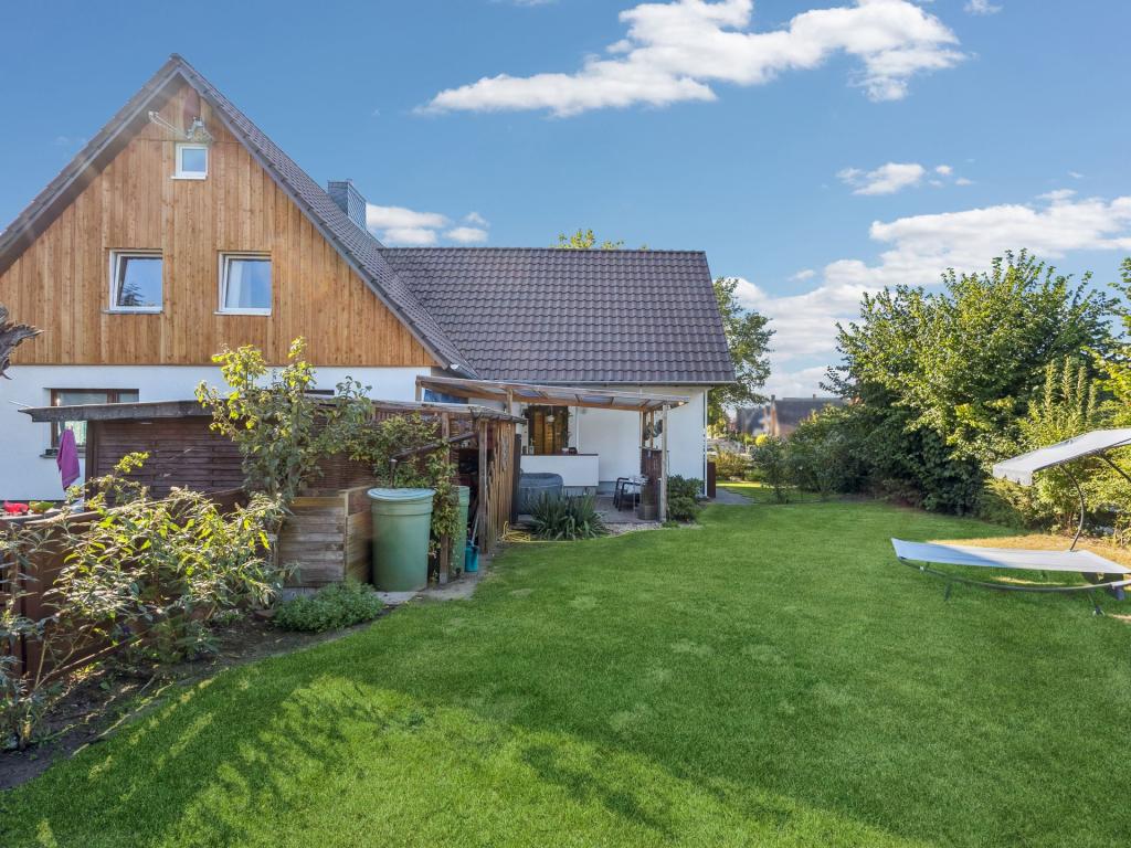 Zweifamilienhaus - Grundstück
