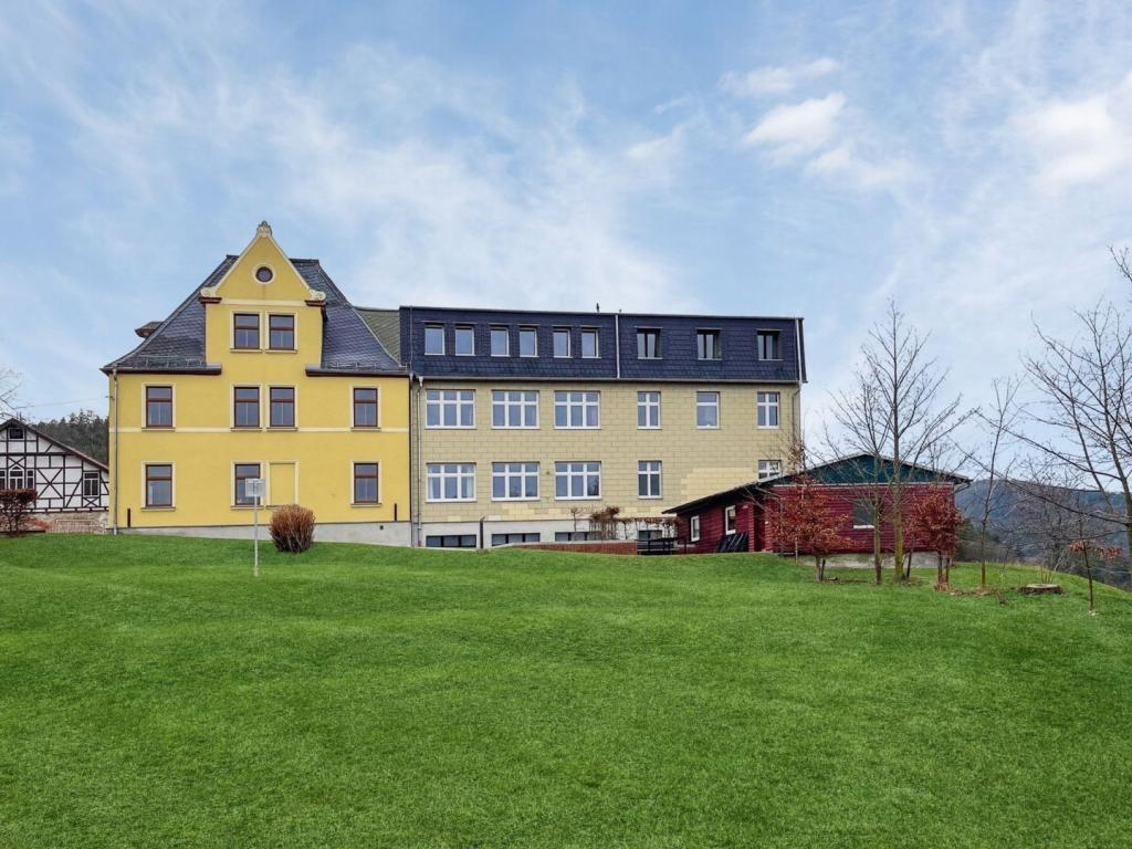 Haus 3 Front