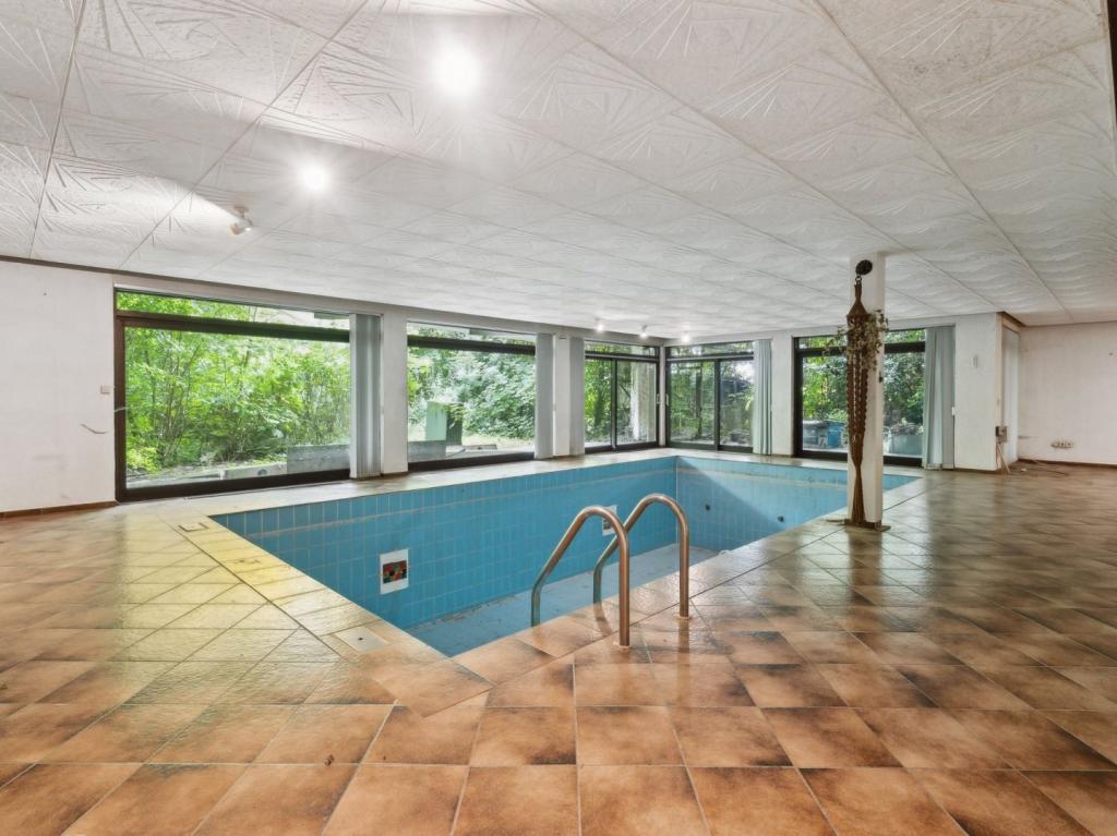 Pool Untergeschoss