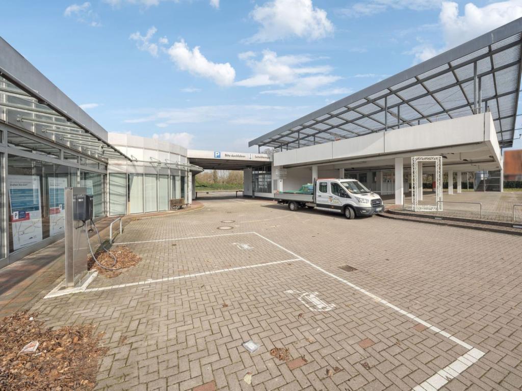 Gewerbegrundstück 2