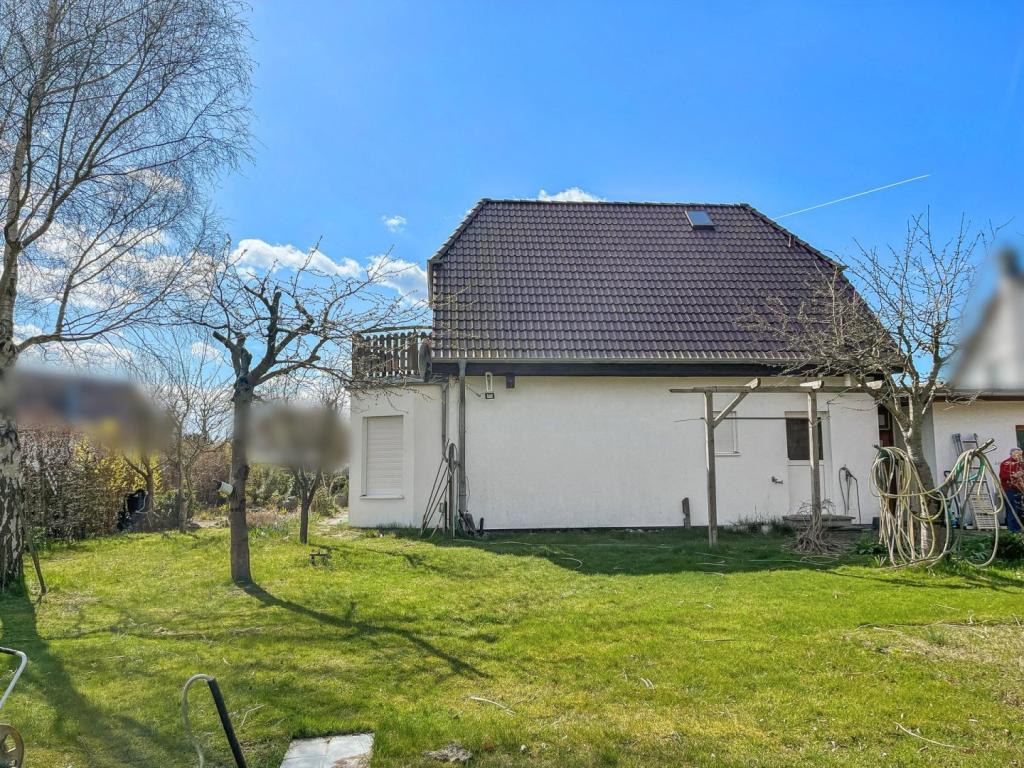 Hausansicht - Garten