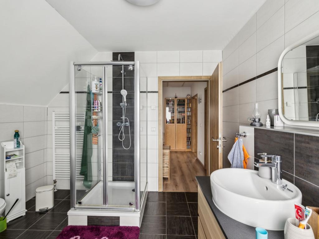 Badezimmer 2 Dachgeschoss
