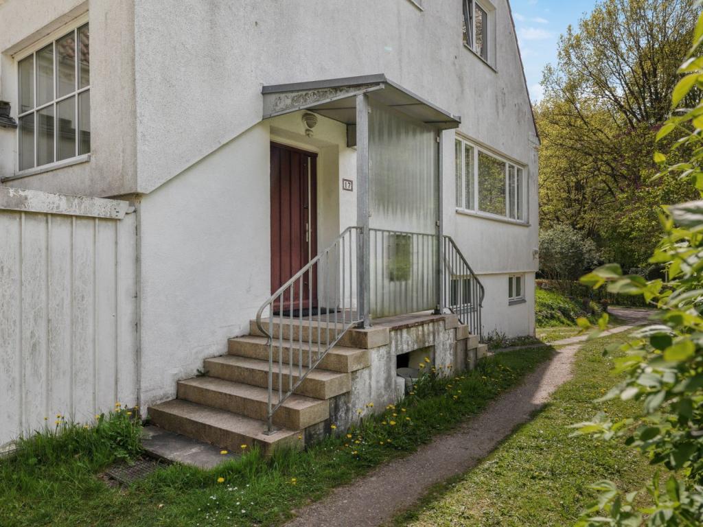 Eingangsbereich und Garage_1