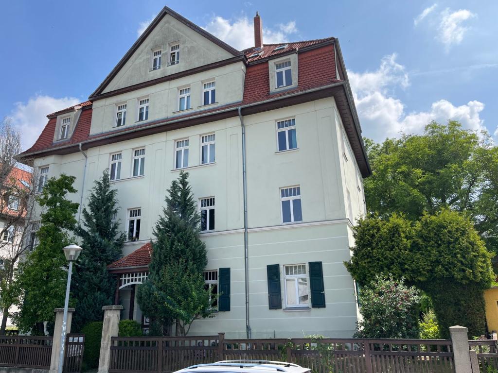 Straßenansicht