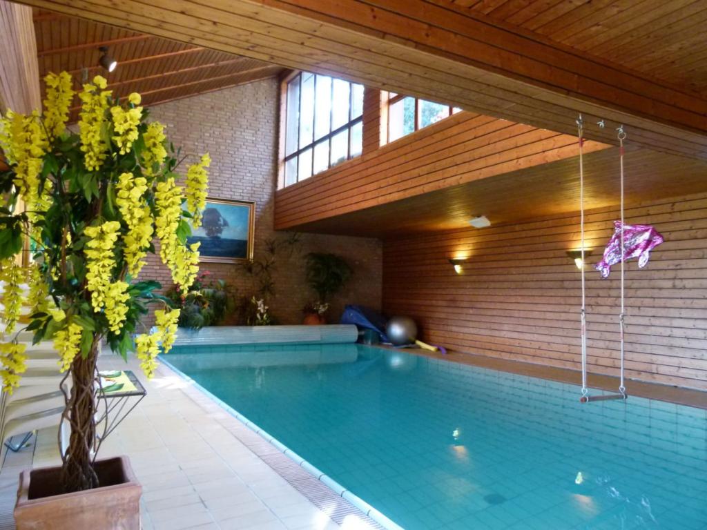 frühere Schwimmhalle