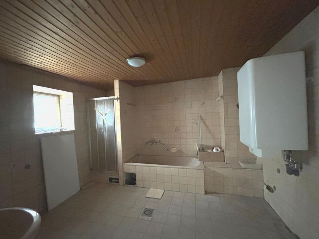 Küche und Badezimmer_2