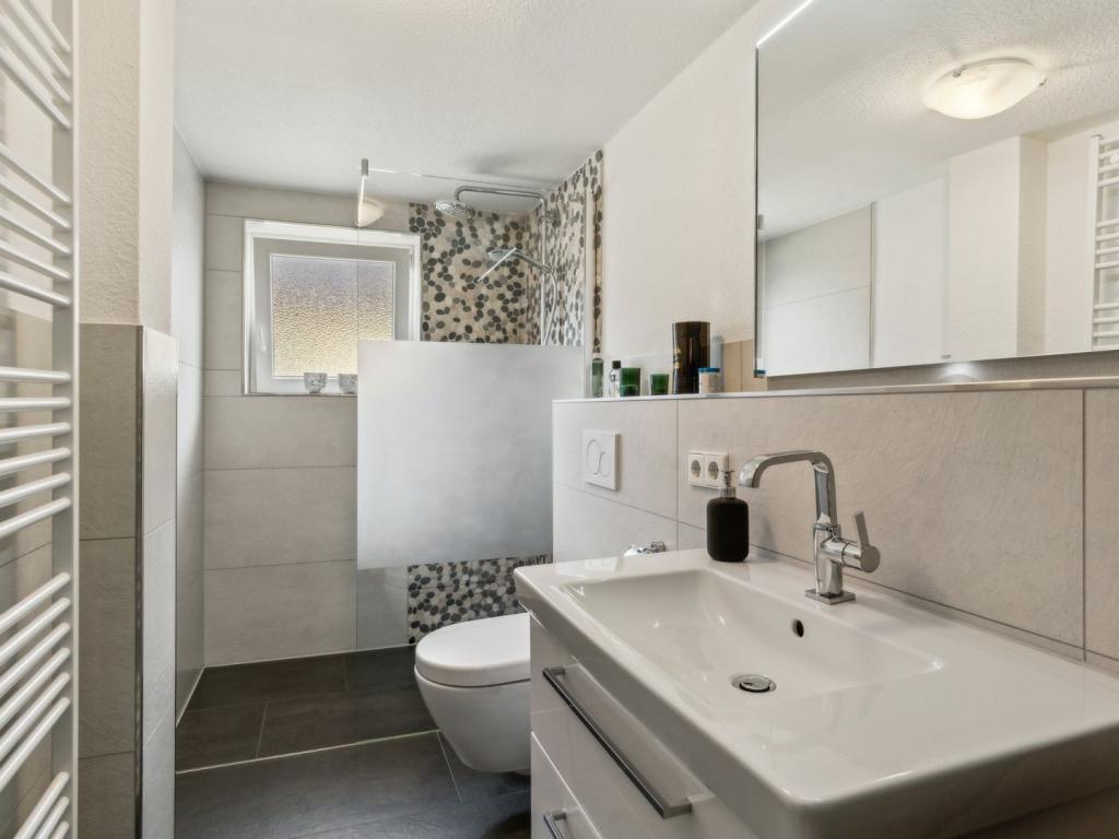 Badezimmer 2