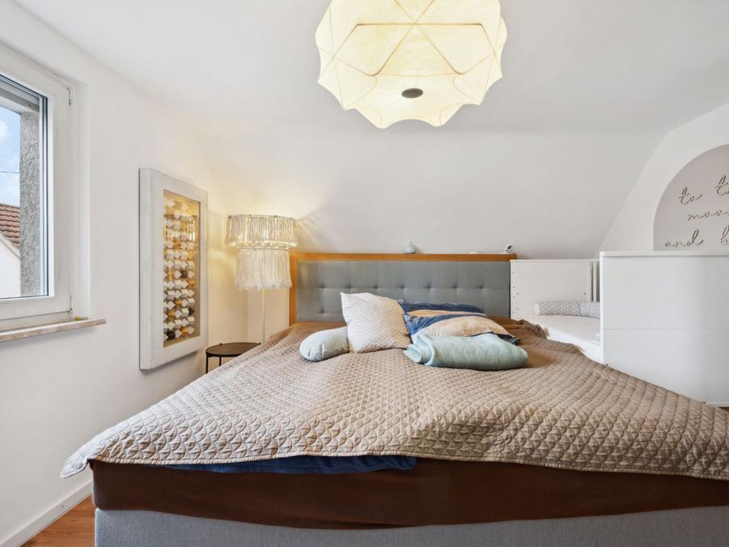 Schlafzimmer Ansicht 1