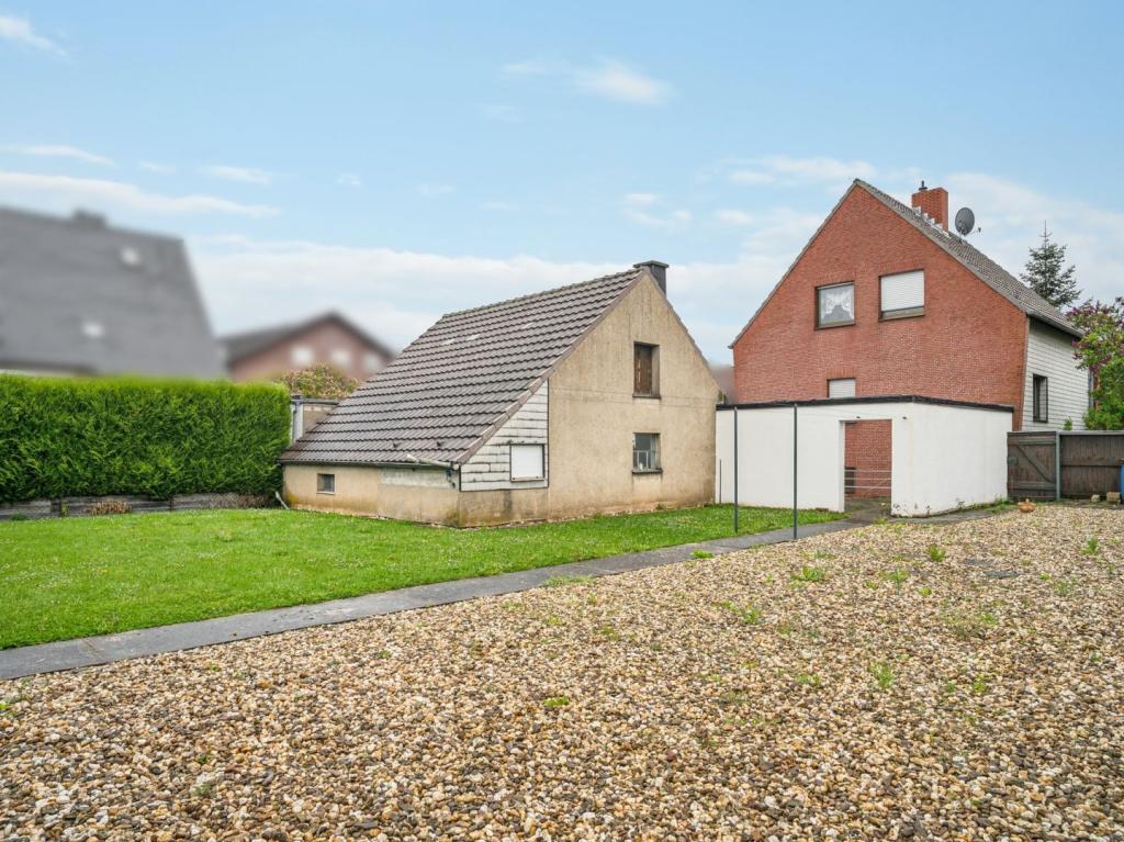 Garten und Rückansicht