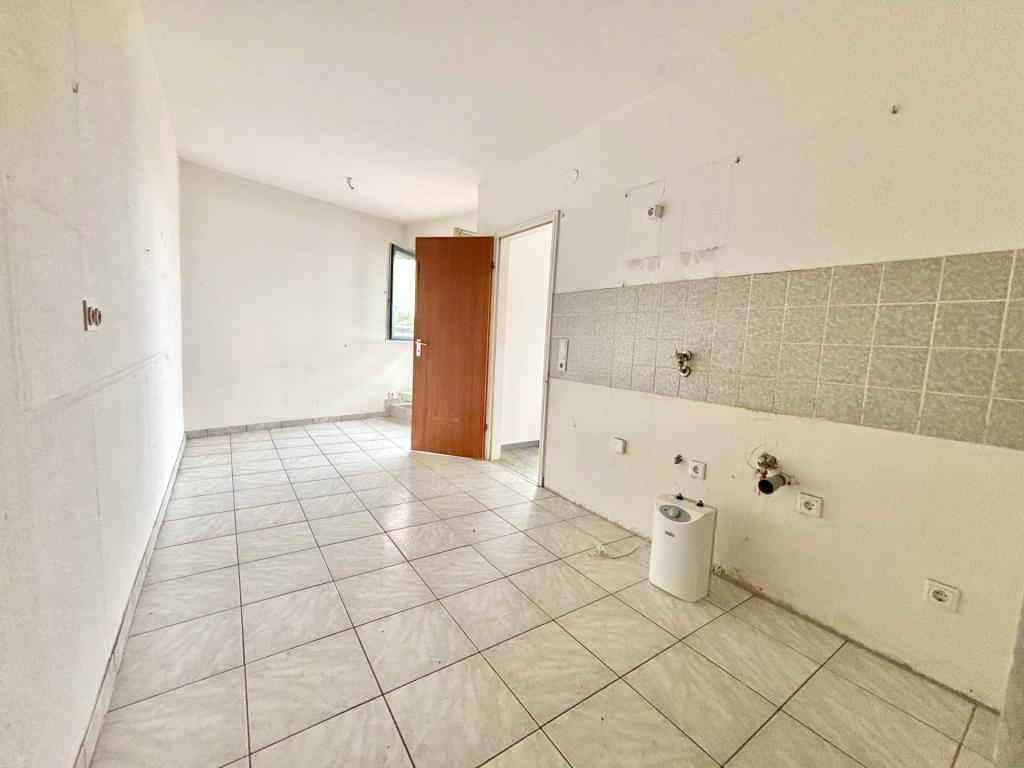 Vermietung: Penthouse in Düsseldorf-Hassels – Großzügiges Wohnen mit Aufzug und Sonnenterrasse - Foto 5