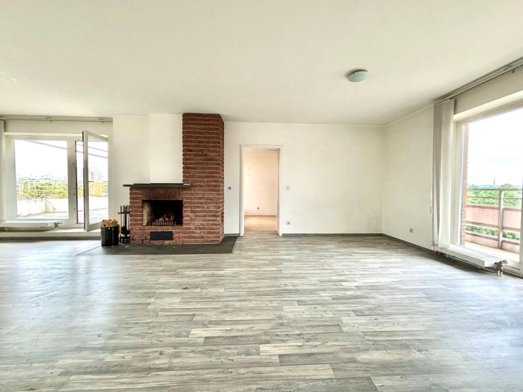Vermietung: Penthouse in Düsseldorf-Hassels – Großzügiges Wohnen mit Aufzug und Sonnenterrasse - Foto 4