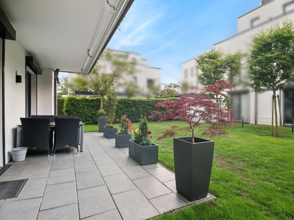 Süd-West Terrasse