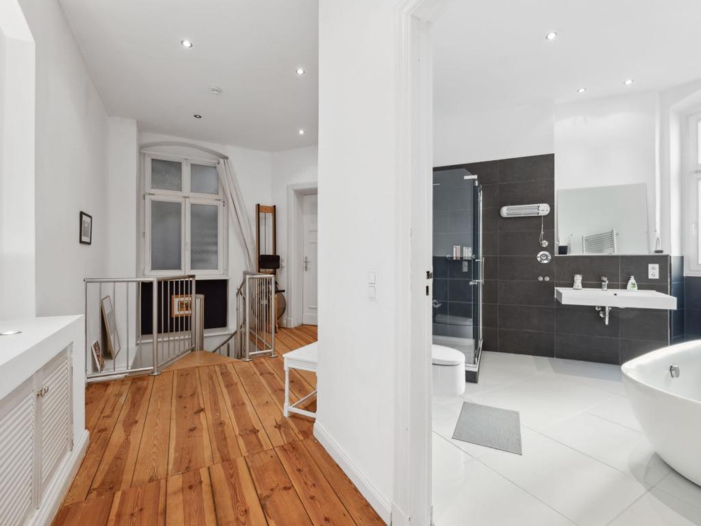 Badezimmer Ansicht 2