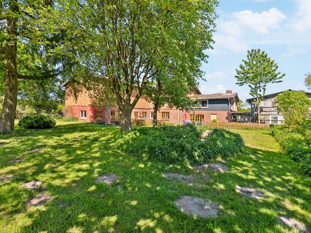 Gebäude und Garten
