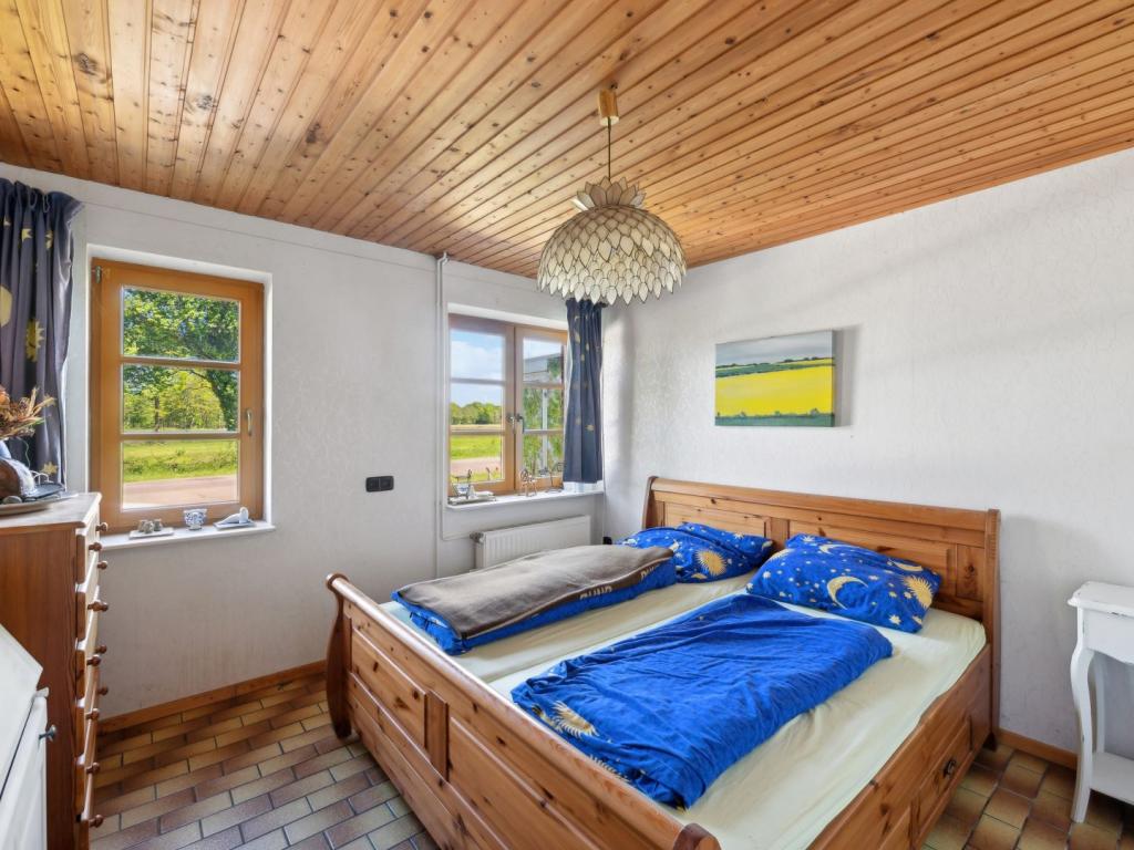 Zimmer 2 EG