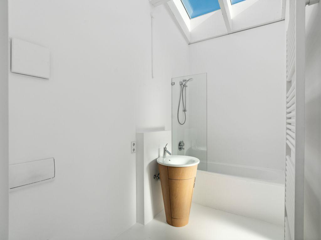 Badezimmer mit Tageslicht