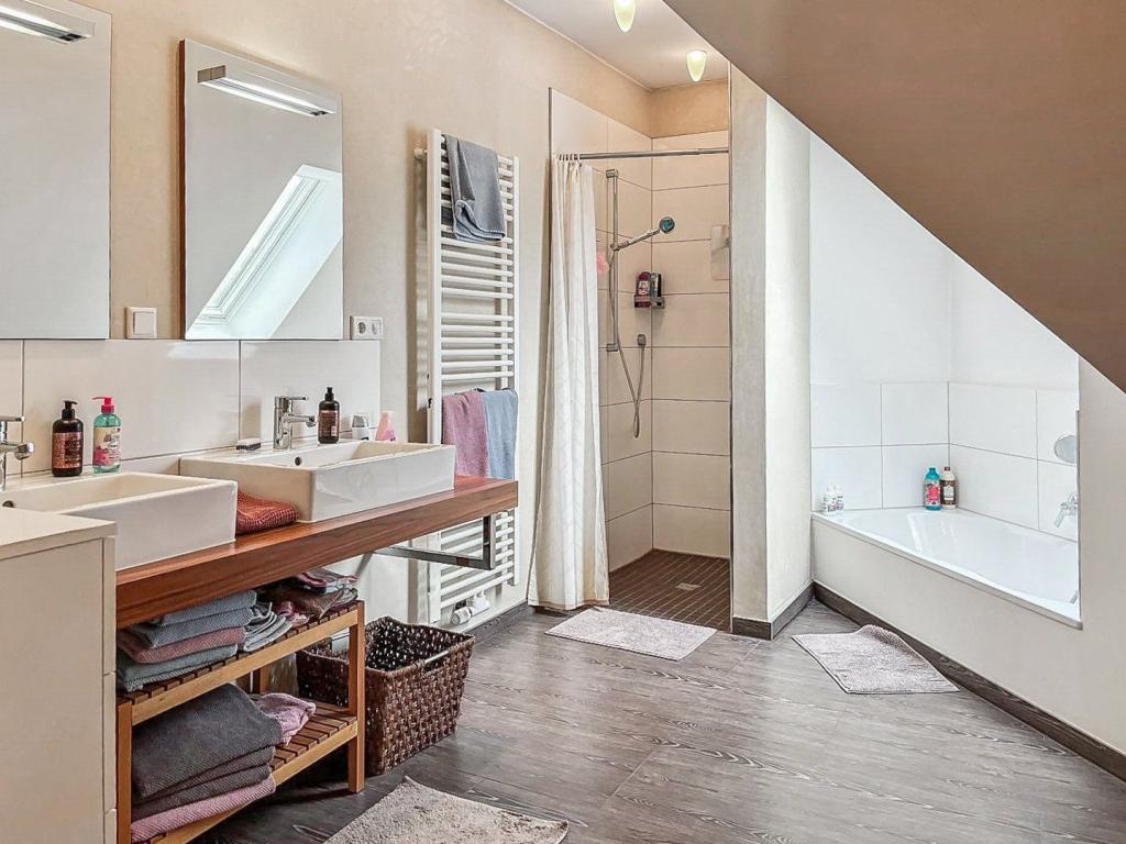 Badezimmer DG Wohnung