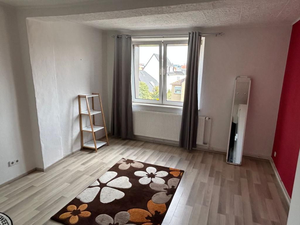 Schlafzimmer Ansicht 1