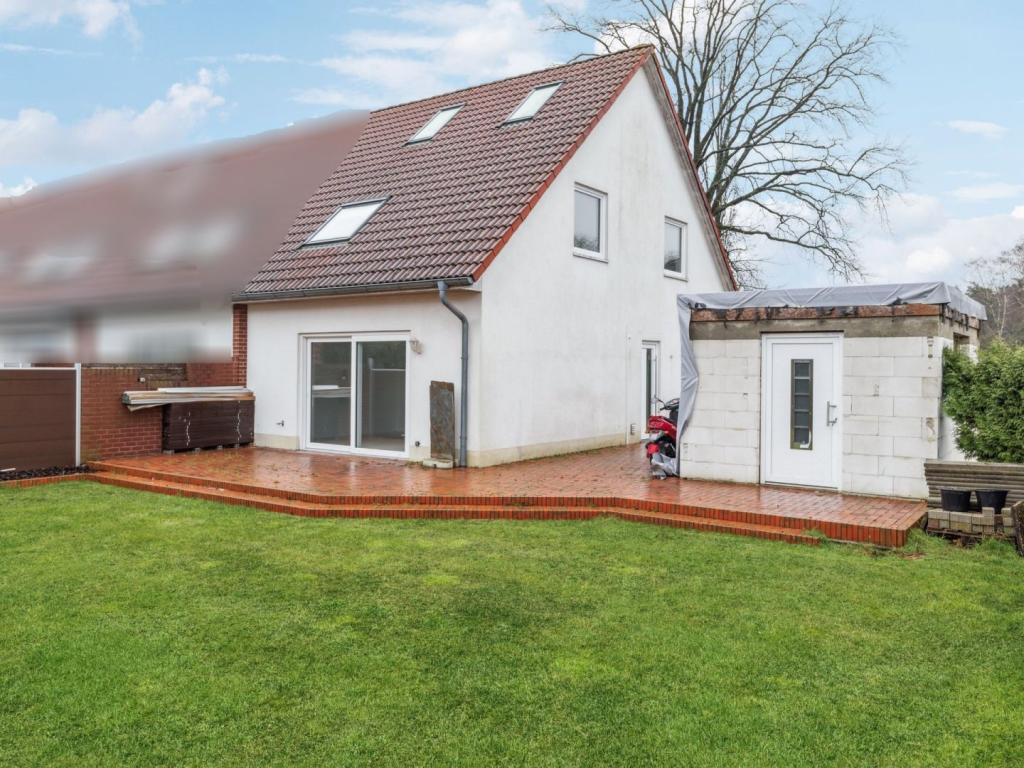 Rückansicht mit Garten