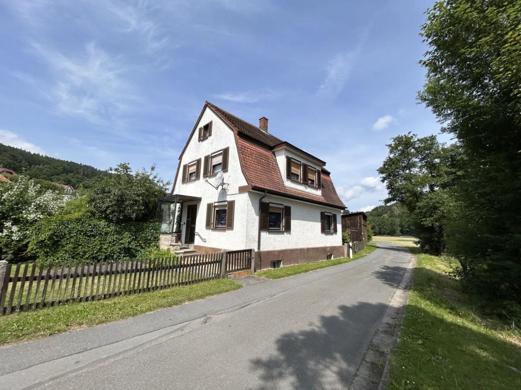 Ansicht mit Garten