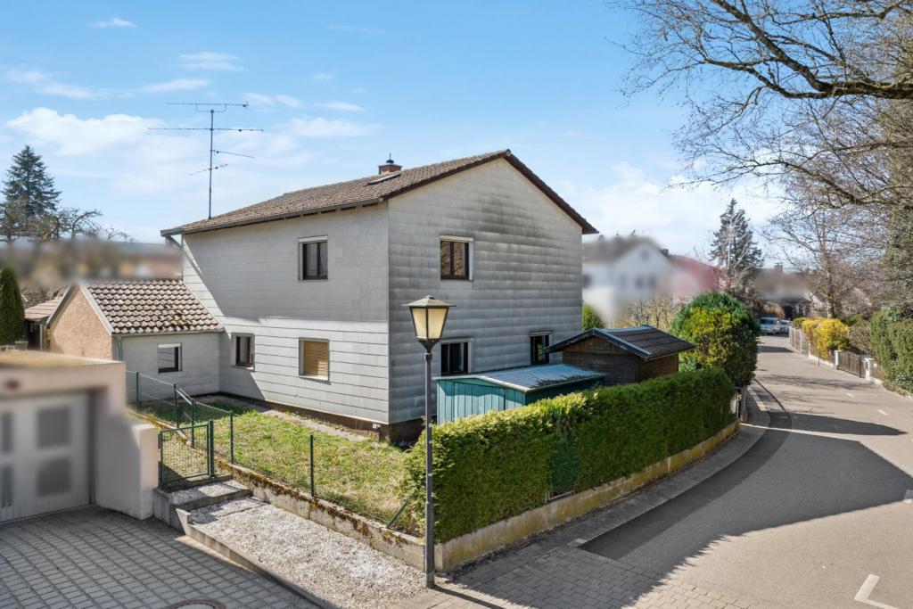 Straßenansicht